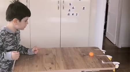 La Cesta Sobre La Mesa