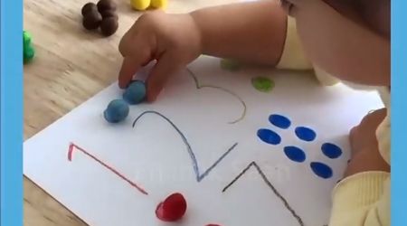 Aprender números con masa coloreada