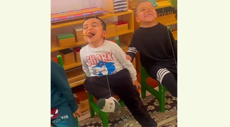 Yiyeceğe Ulaşmak için Ayak Dengesini Sağla