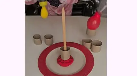 Roll with the help of balloon competition