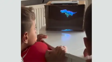 3D Hologram Experiment at Home with Children